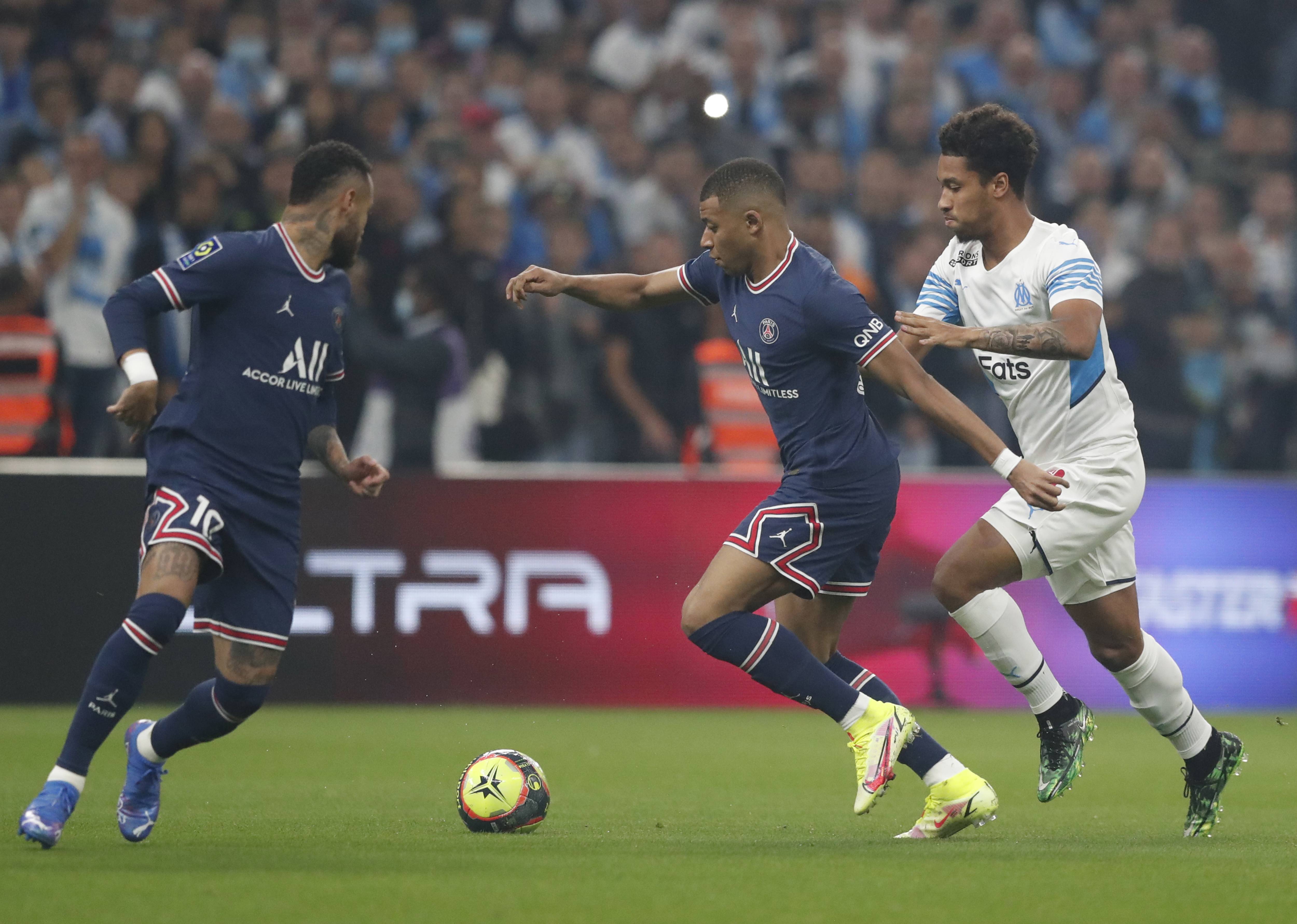 包含摩纳哥客场取胜尼姆，法甲保级形势稍有改善的词条